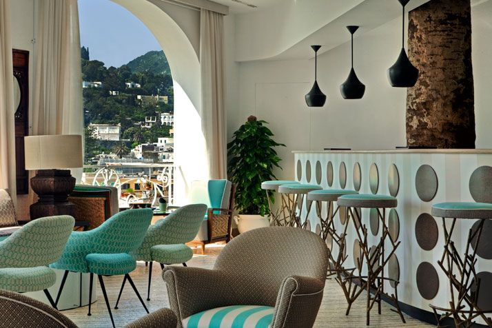 Turquoise and beige, a wonderful summerly living on Capri – wish I could stay there for a summer holiday! – Trkis und beige, eine