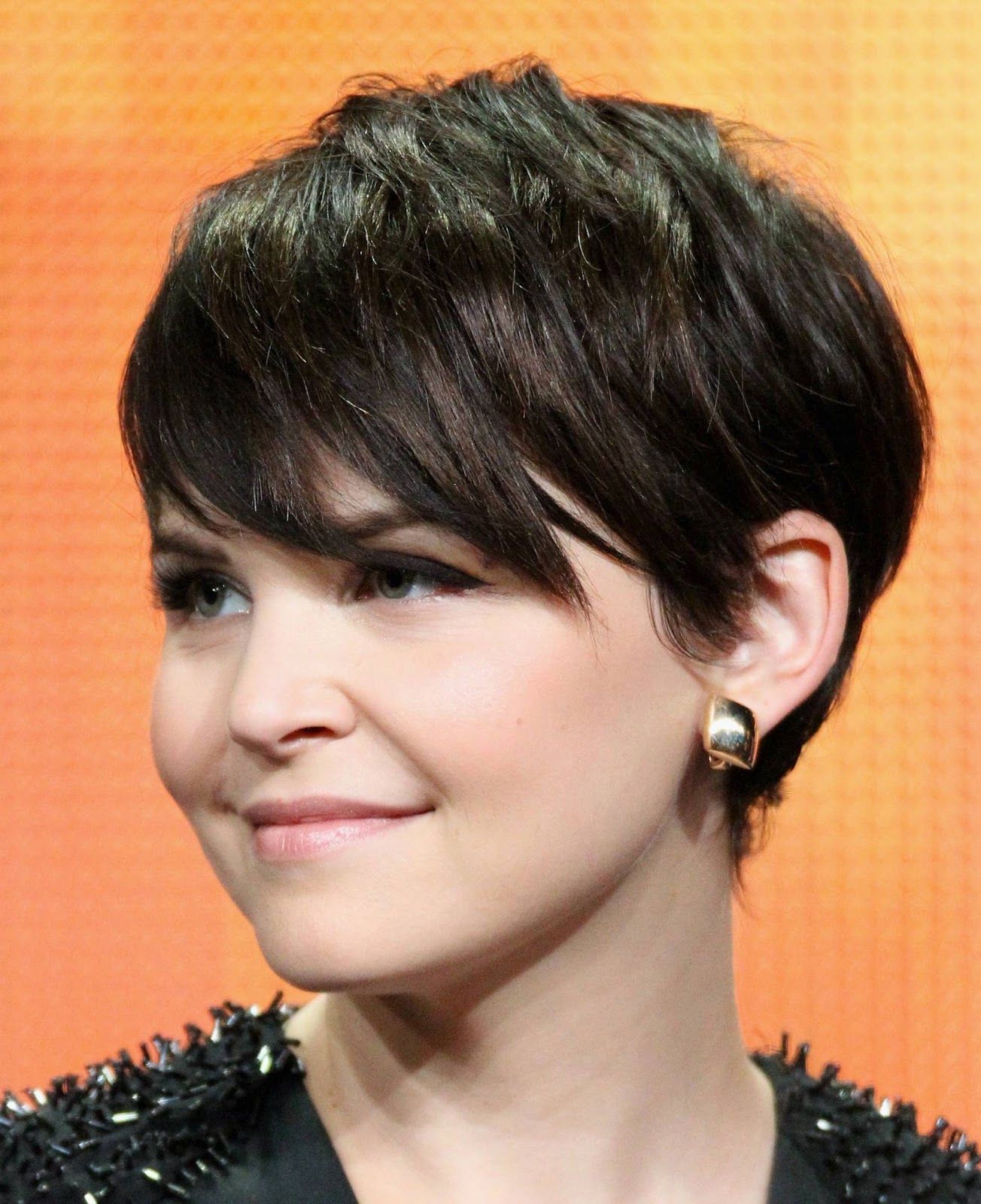 18 Stunning Looks With Pixie Cut For Round Face
