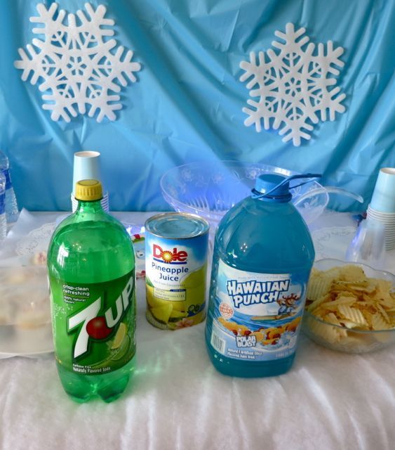 Blue Party Punch Recipe ~ great for a Frozen party, Princess party, Mermaid party, Baby Boy Shower…