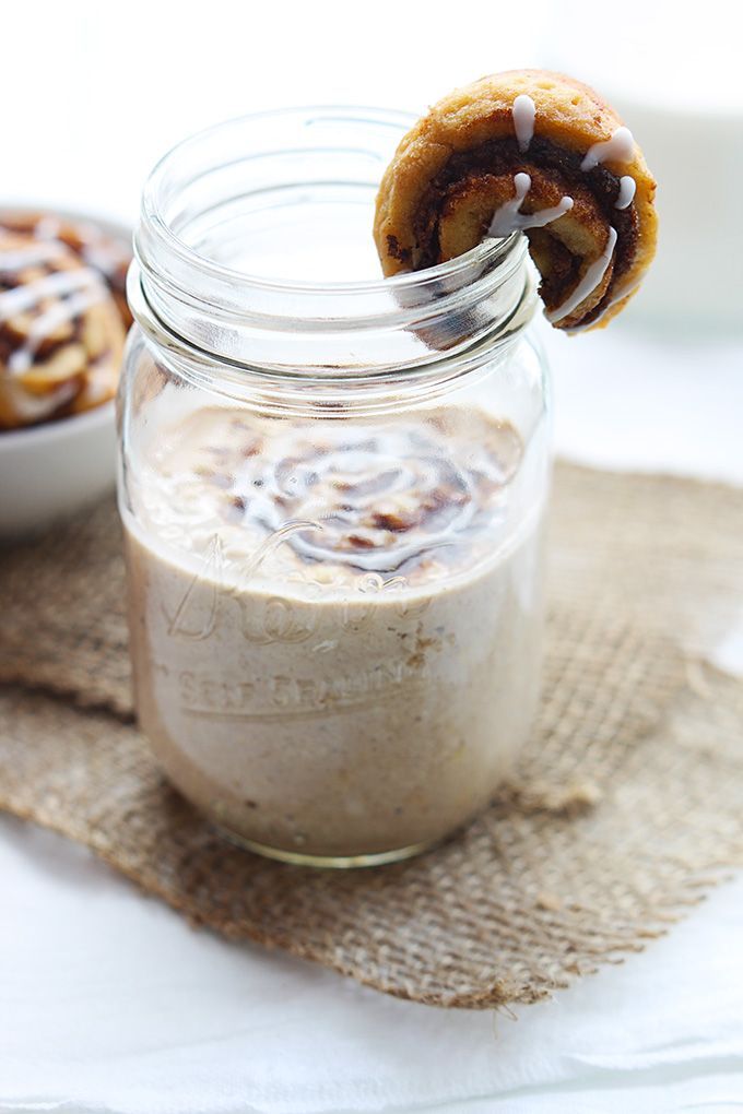 Cinnamon roll flavored overnight oats you can mix in a hurry, chill overnight, and grab on your way out the door! Perfect for