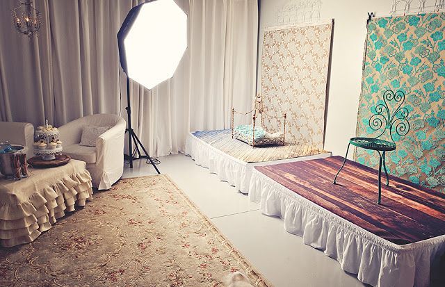 getting ideas for home photography studio. this is gorgeous!
