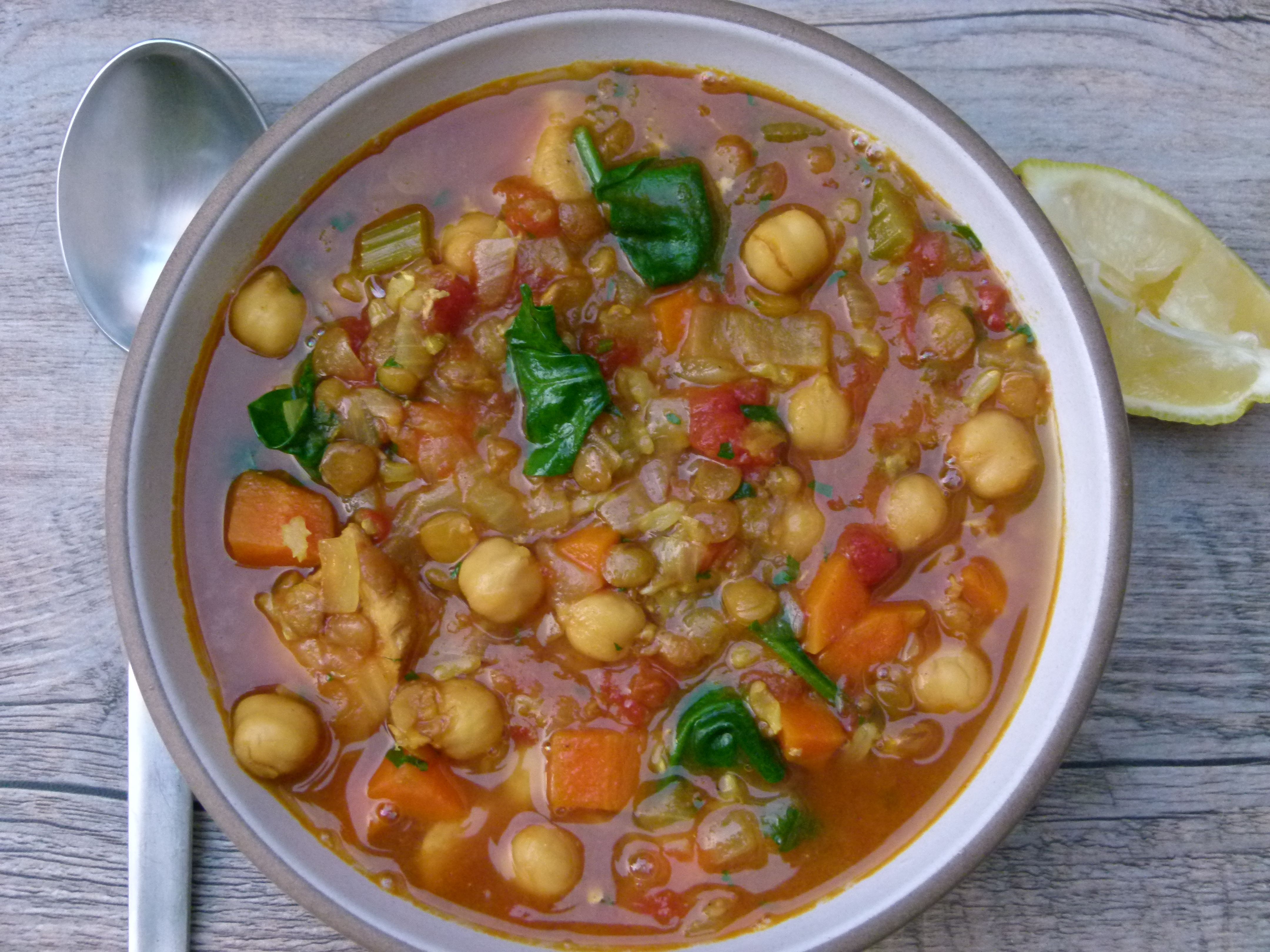Harira (Moroccan stew with chicken, chickpeas, lentils and rice)