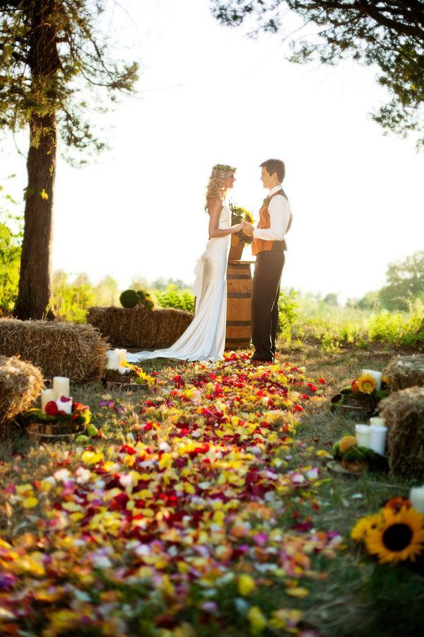 Hobbit Inspired Wedding Featuring Bold Autumn Inspired Colors & Rustic Touches | Photograph by Sarah Crowder Photography