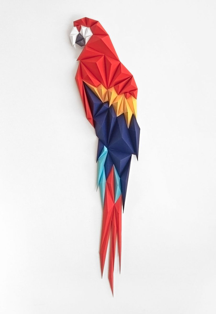 Macaw – amazing origami sculpture by Anna Trundle.
