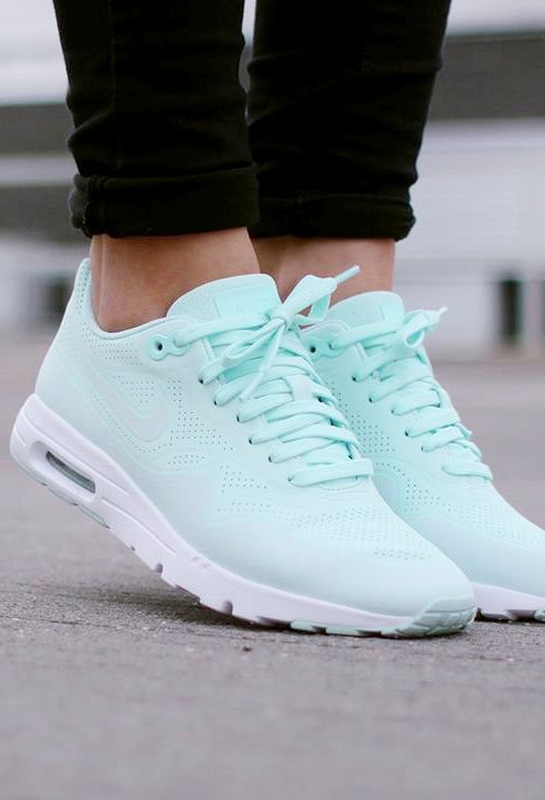 Nike Air Max 1 Ultra Moire: Light Tiffany Blue