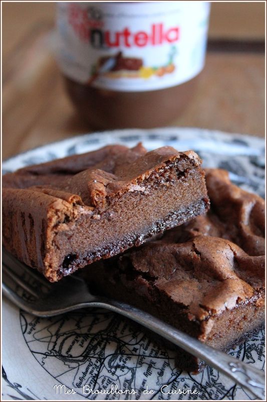 2 ingrédients, 1 gâteau : Carrés décadents au Nutella® Testé hier tellement bon que je nai pas pu faire de photo….. Il nen