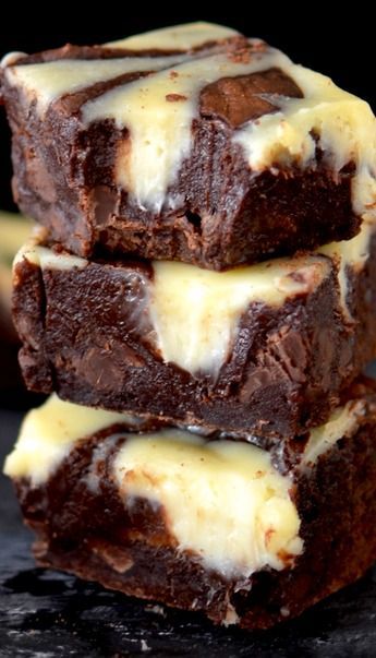 Cheesecake Swirl Fudge Brownies Recipe ~ Fat, gooey, fudgy brownies marbled with beautiful swirls of rich, decadent cheesecake.