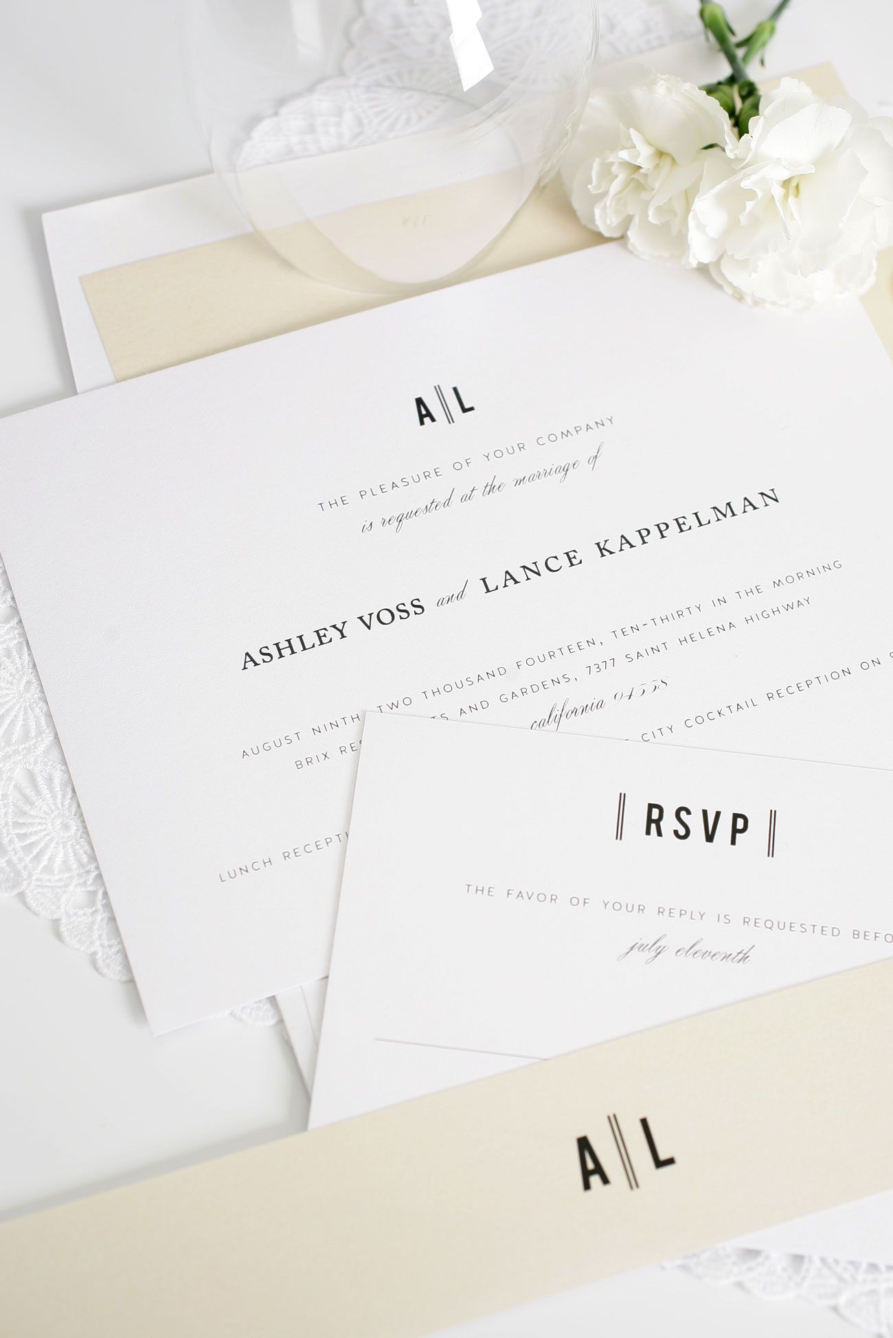 Looking for modern yet classic wedding invitations? Ask us how we can customize our Urban Vintage wedding invitations to your