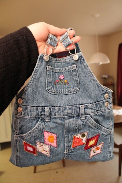 Making a Bag From Baby/Toddler Overalls tutorial! C just outgrew a perfect pair. How conveniant!