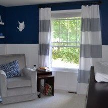 Navy blue, white and grey – ion like this color scheme for the boys bathroom, and I Love stripes!