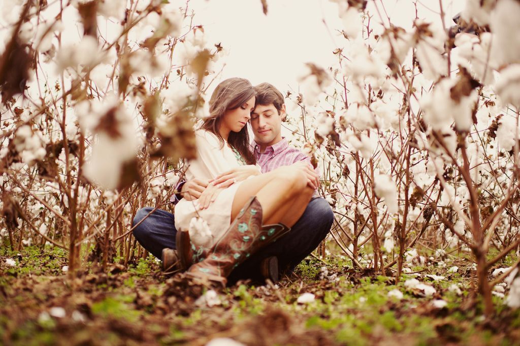 Pics in cotton. I like the varying camera angles-some shot straight on, others angled up and down.