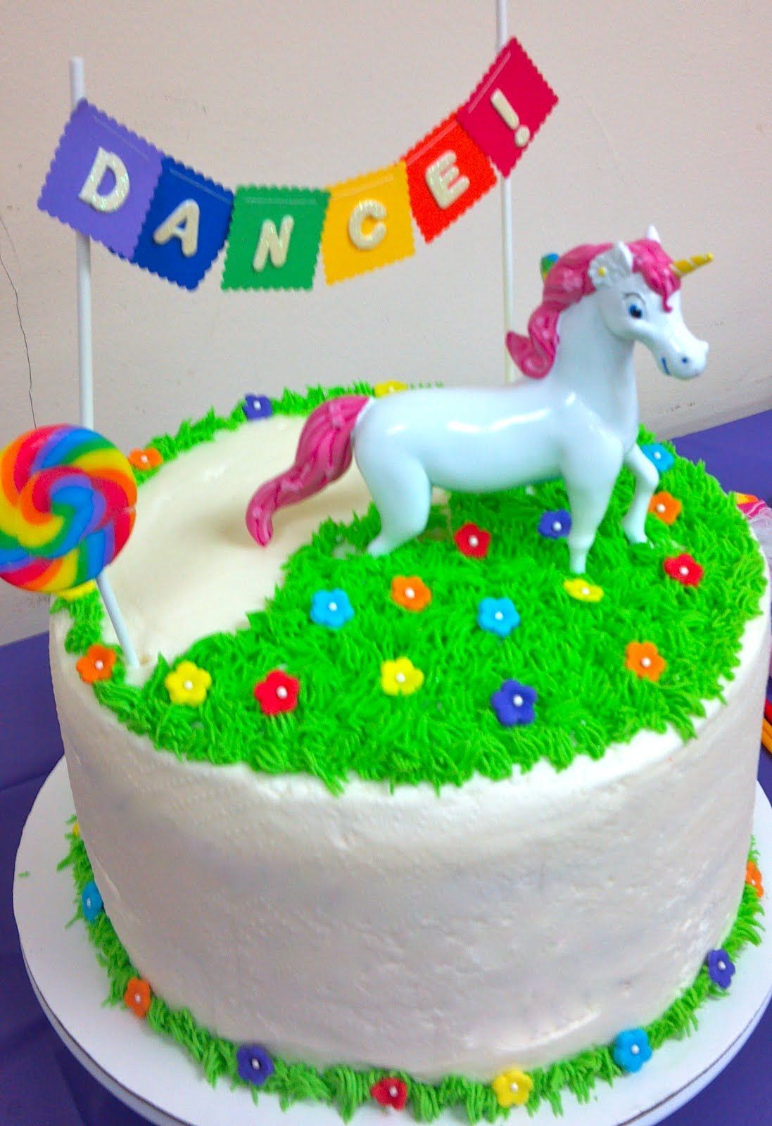 Rainbow (and Unicorn) Cake  I would have loved this cake as a kid!!!  It still makes me smile!