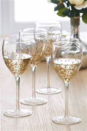 Set Of 4 Gold Glimmer Wine Glasses