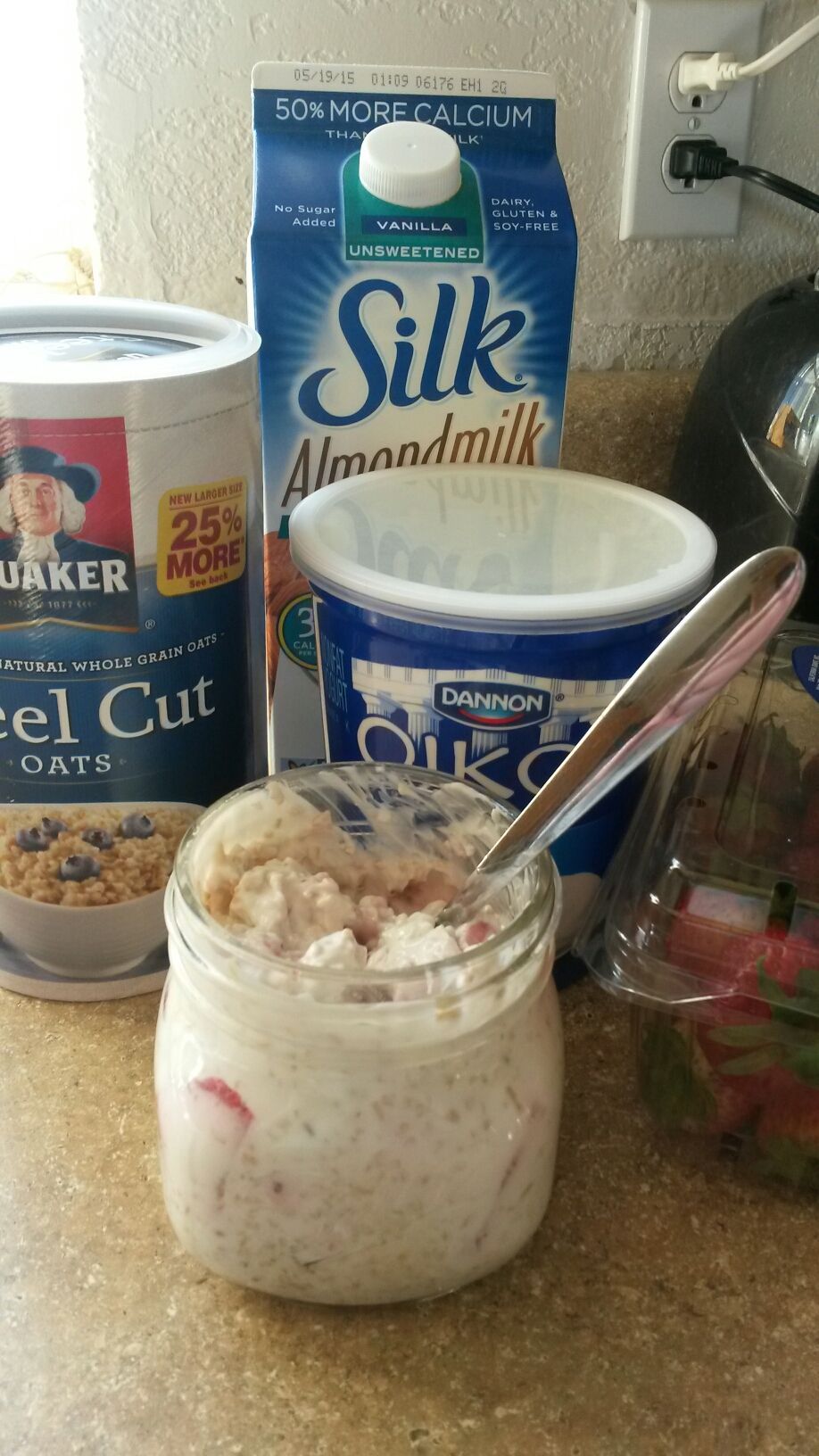 Strawberry “cream” Steel Cut Overnight Oats 21 day fix approved