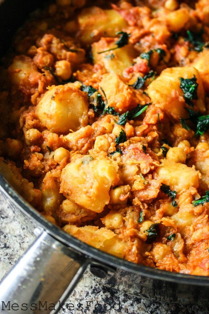 Sweet Potato and Chickpea Curry-Have most of the ingredients for this right now.  Will definitely have to make!