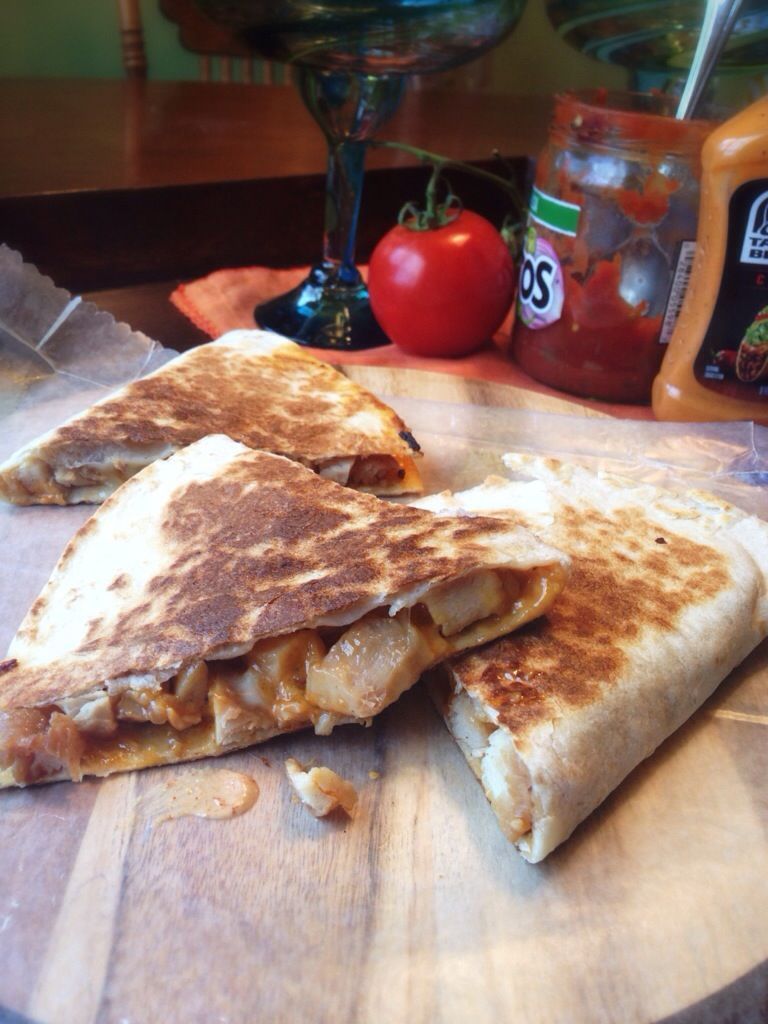 Taco Bell Chicken Quesadilla Recipe with Creamy Chipotle Sauce—the sauce is so good!!