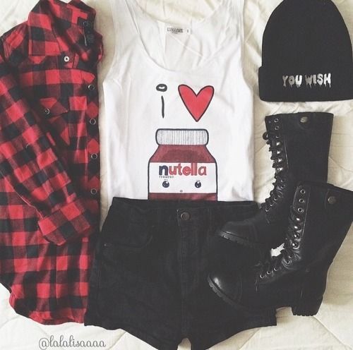 Teenage Fashion Blog: Love This Plaid & Black # Teenage Fashion