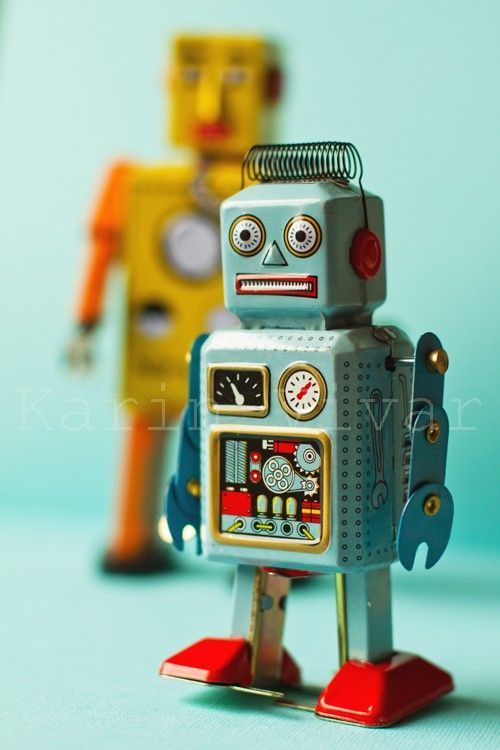 This was the robot that was used as inspiration for my robot tattoo! This little guy is sooo cute!