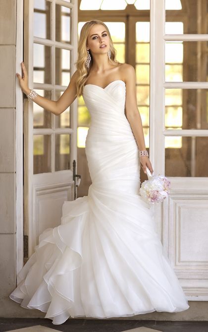 Trumpet designer bridal gown with vintage charm from Stella York (Style – 5835)