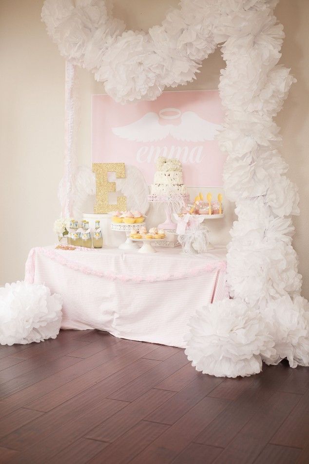 Use tissue poms to create a garland for a very dramatic effect at your next party!