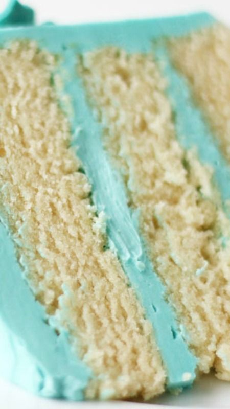 Vanilla Cake with Vanilla Buttercream Recipe | Cake Paper Party