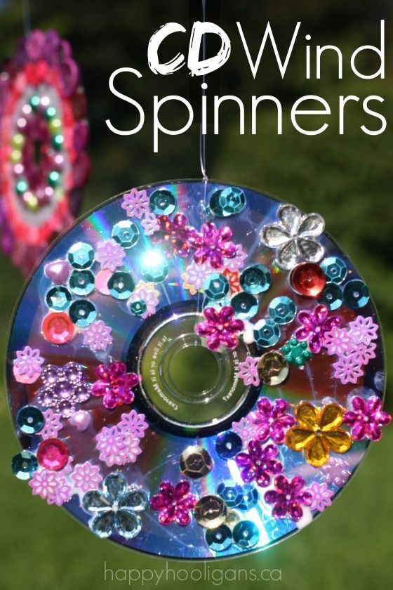 Vibrant CD Wind Spinners Ornament! SO easy to make, and they spin like crazy!  Great for the patio, porch, deck or balcony.  You