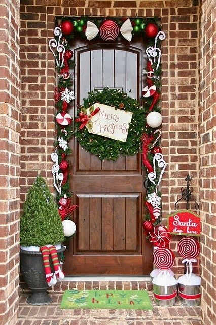 A Whole Bunch Of Christmas Entry and PorchIdeas – Christmas Decorating –