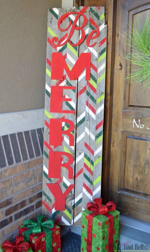 Be Merry rustic Christmas sign – use the herringbone shuffle stencil to create a festive statement piece for your holiday decor.