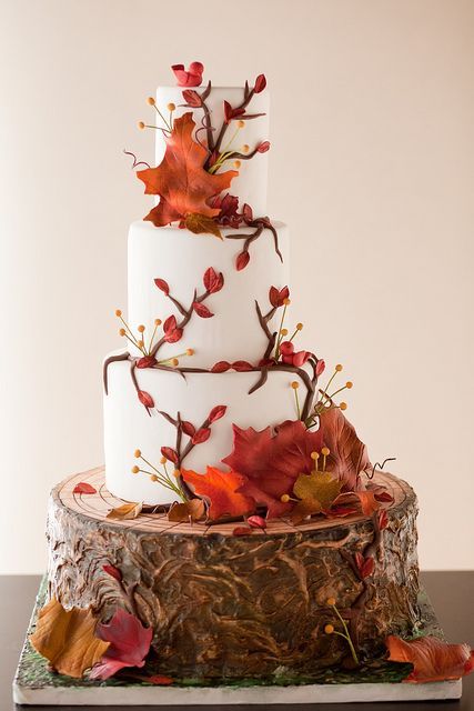 beautiful fall wedding cake