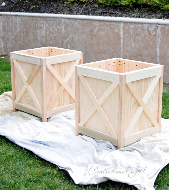 criss cross planters DIY with measurement and angle cuts. I am thinking about a top with hinge for a side table or nightstand.