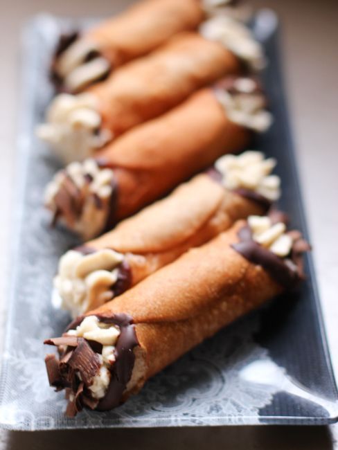 Homemade Cannoli Recipe! These look and sound absolutely delicious!