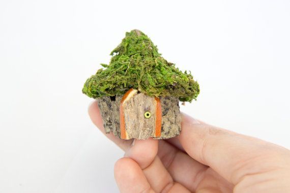 Miniature Fairy House Fairy Garden Fairy by TinkersNTreasures... So tiny!! Want for my desk at work.. Heeheehee