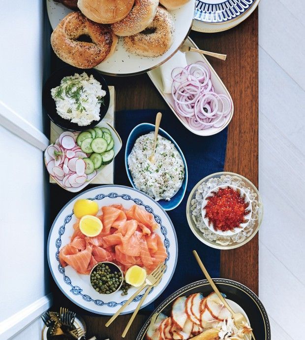 Brunch is better with bagels and schmear. Throw the best bagel brunch, here’s how!