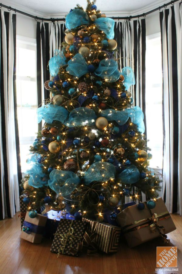 christmas trees decorated with mesh netting | Christmas Tree Decorating Ideas: A Tree Trimmed in Turquoise, Blue and …