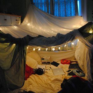 How to build an awesome blanket fort– What? adults can have fun too. Don’t look at me like that.