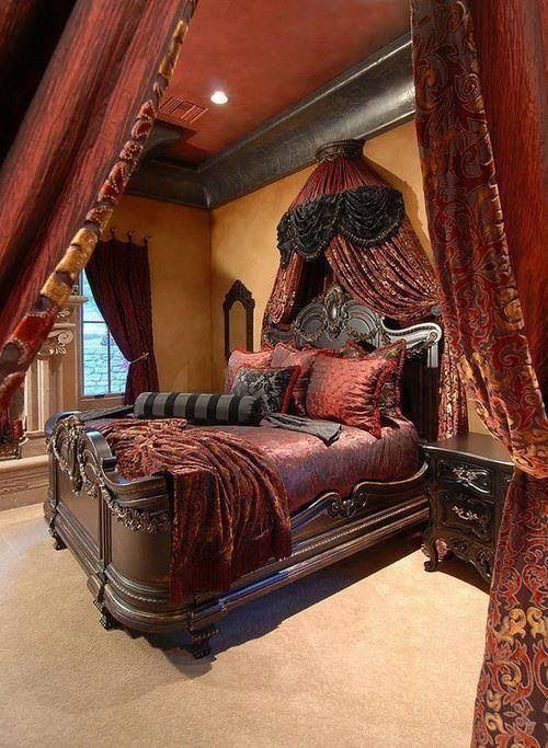 How to Decorate a Gothic Bedroom for a Girl