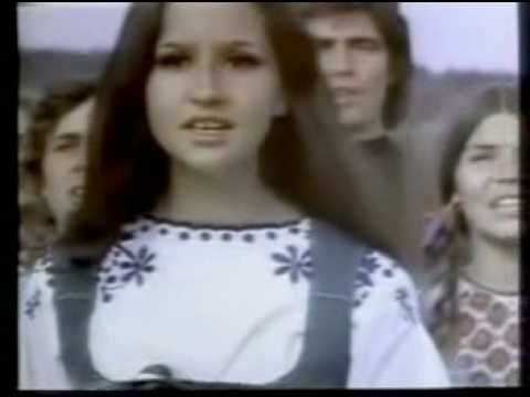 Who doesn’t love this commercial? Coca Cola Commercial – I’d Like to Teach the World to Sing (In Perfect Harmony) – 1971