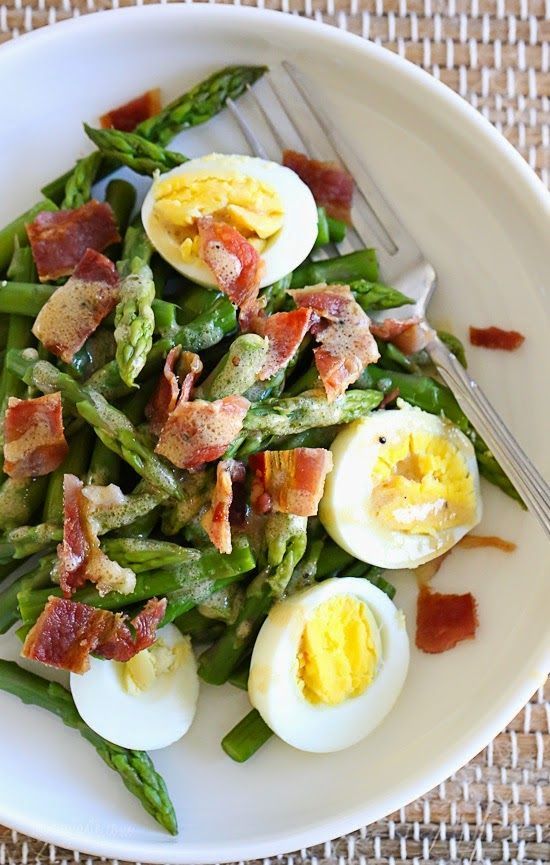 Asparagus, Egg and Bacon Salad with Dijon Vinaigrette – SO GOOD!