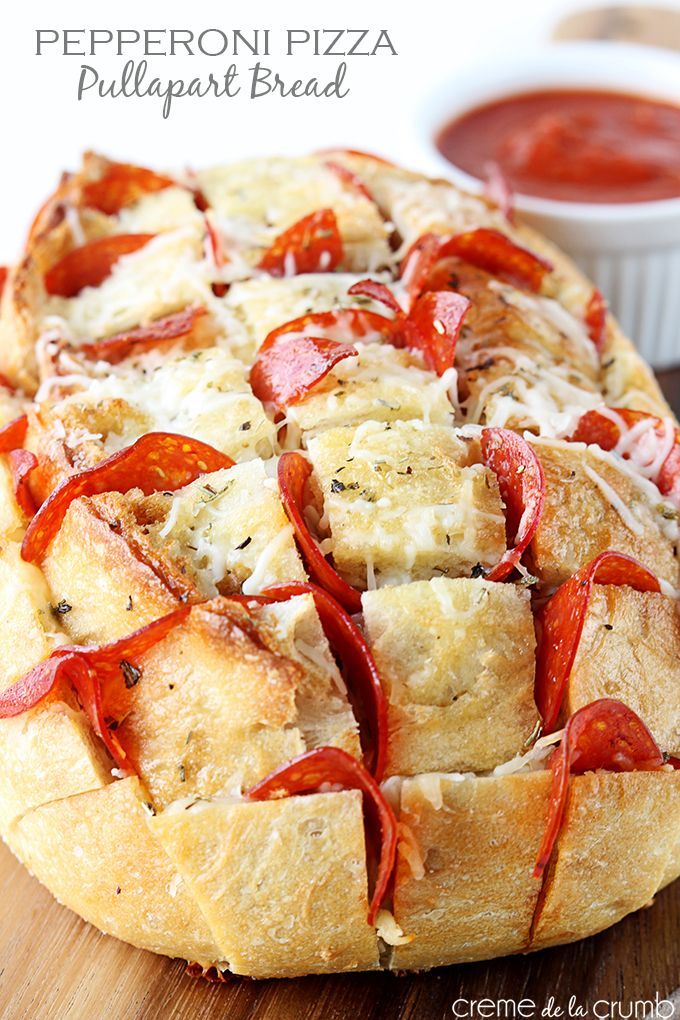 Cheesy pepperoni pizza bread, easy to pull-apart and dip into your favorite pizza sauce! A quick, delicious, and FUN meal that’s