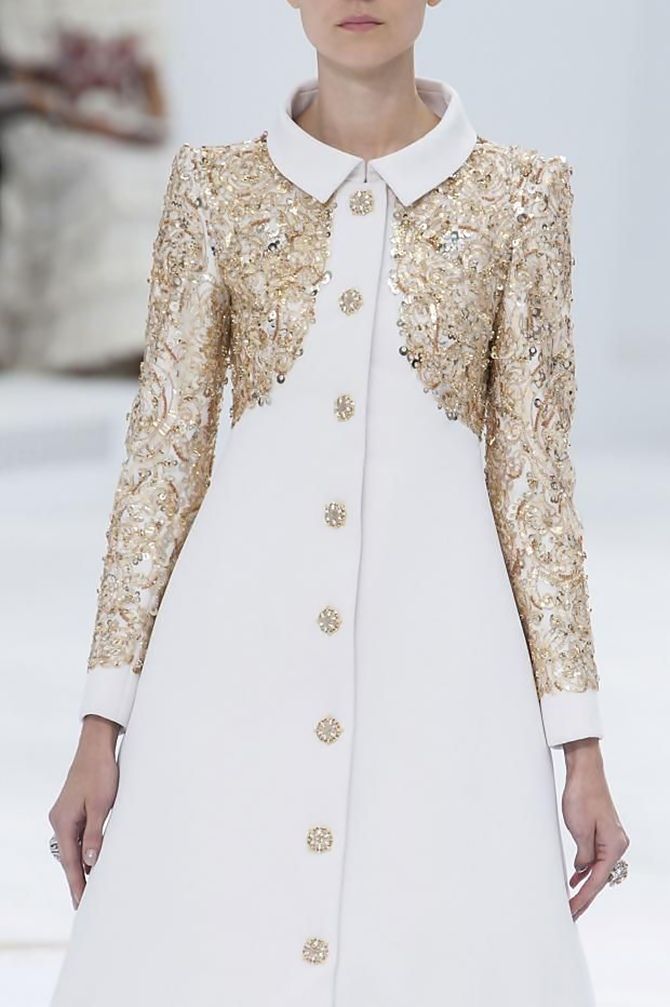 Click onto the dress for an amazing look-see of Chanel Haute Couture fall 2014