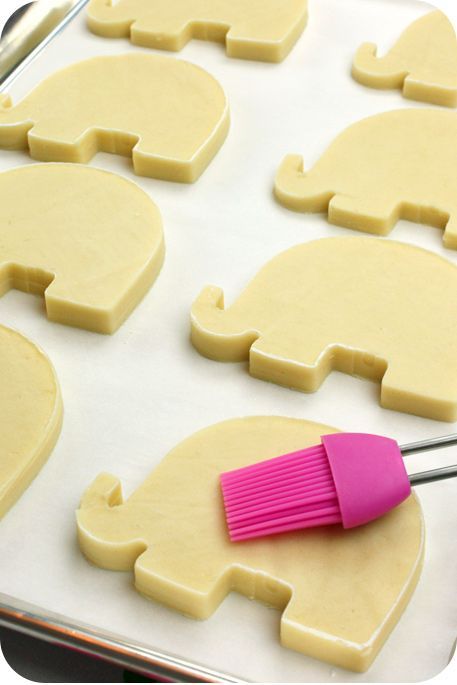 Dough recipe for sugar cookies that won’t lose their shape and icing that hardens well.