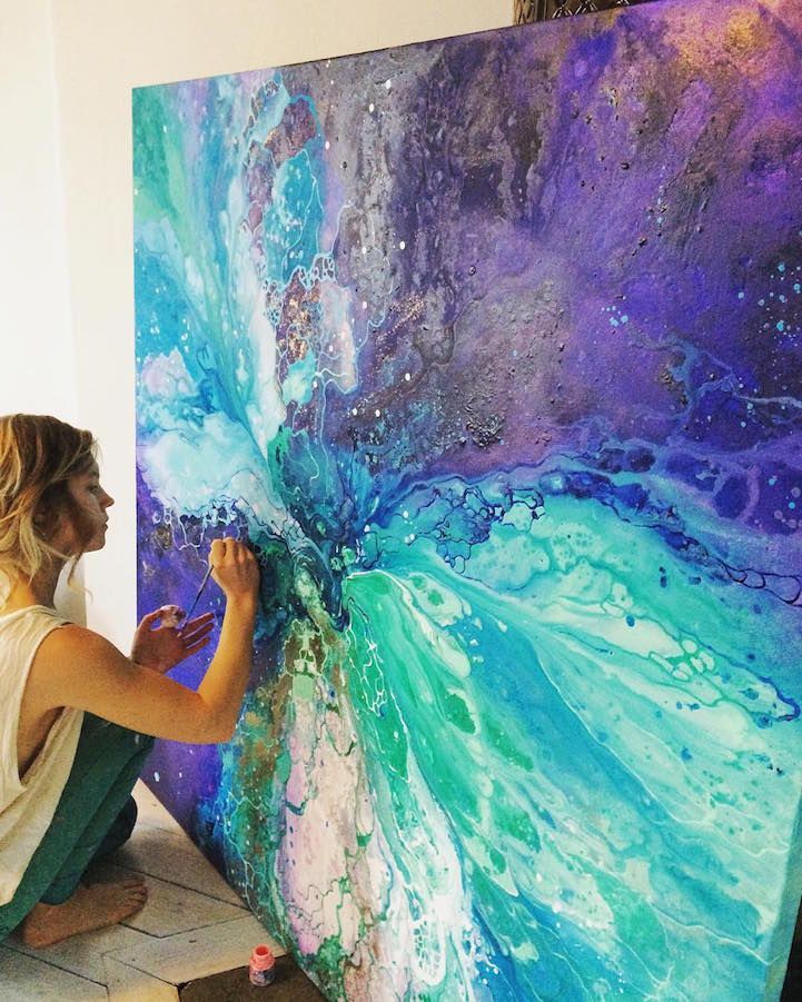 Interview: Ethereal Marbled Paintings Express the Inner Light Inside All of Us – My Modern Met