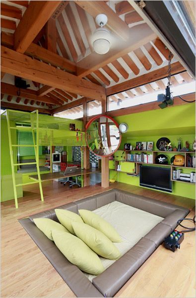 Recessed bed – cool #loft idea this is a wonderful idea for kids- they tear up the furniture, spill drinks, food, jump on