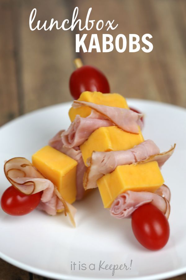 These lunch box kabobs are a healthy kid snack that your kids will love to bring to school!