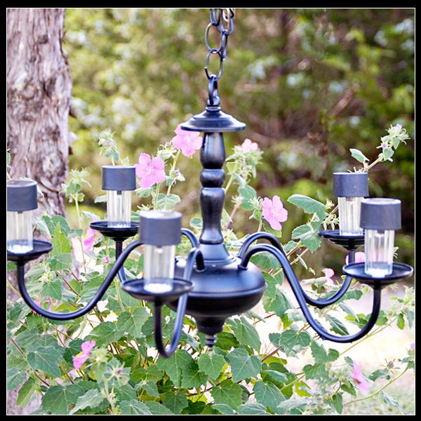 YES!!!!!!!!!! How to make a solar-powered garden chandelier!