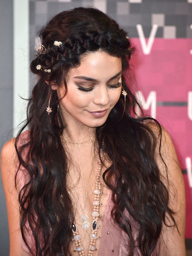 Because what is the VMAs if not a formal Coachella? | Vanessa Hudgens’ Dress Confirms That The VMAs Are Basically Formal Coachella