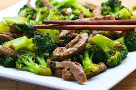 Gingery Broccoli and Beef (great for all phases) Ingredients: olive oil 2 cloves of garlic, minced 1 lb petite sirloin steak, cut