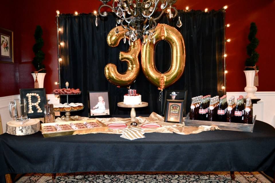 Masculine decor for surprise party, men’s 30th birthday