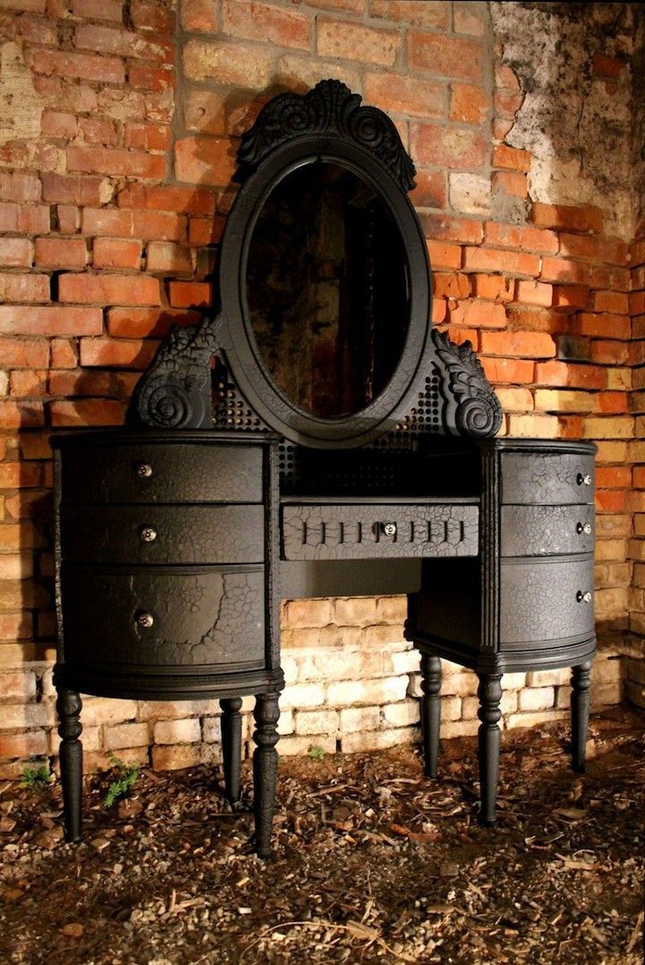 One day, I will have a gorgeous vanity. Course, if this were mine, I would paint it a bright color.