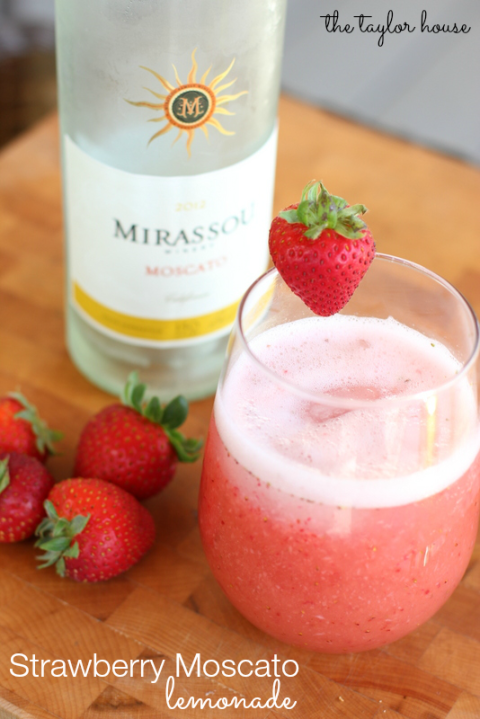Strawberry Moscato Lemonade, Moscato Recipes, Mirassou Moscato, Moscato Lemonade Recipe